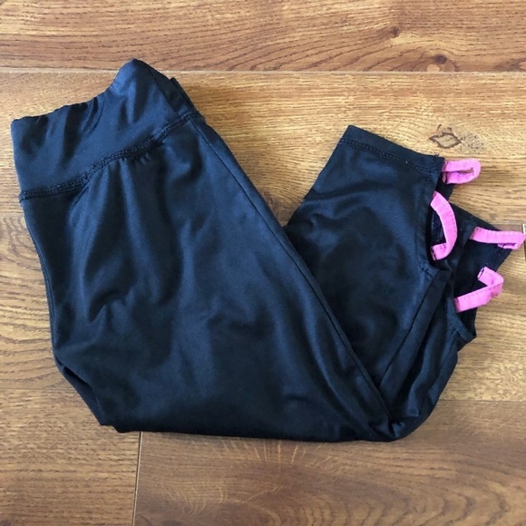 RBX Other - RBX black 3/4 athletic leggings in size S 7/8